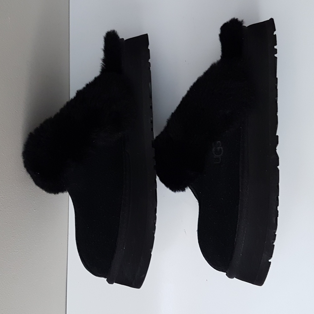 UGG Women's Plush Black Slippers - Picture 2 of 12